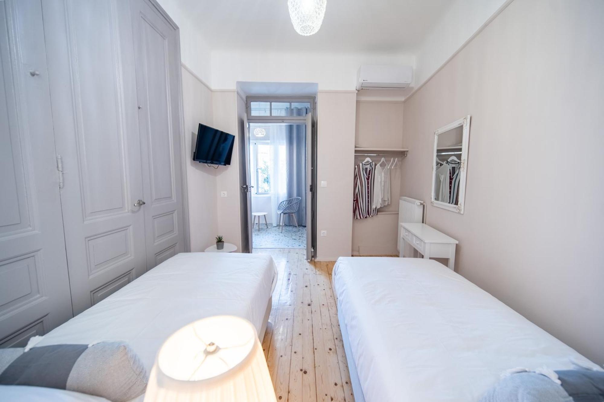 Oikia Tripodon Apartment Athena Bagian luar foto