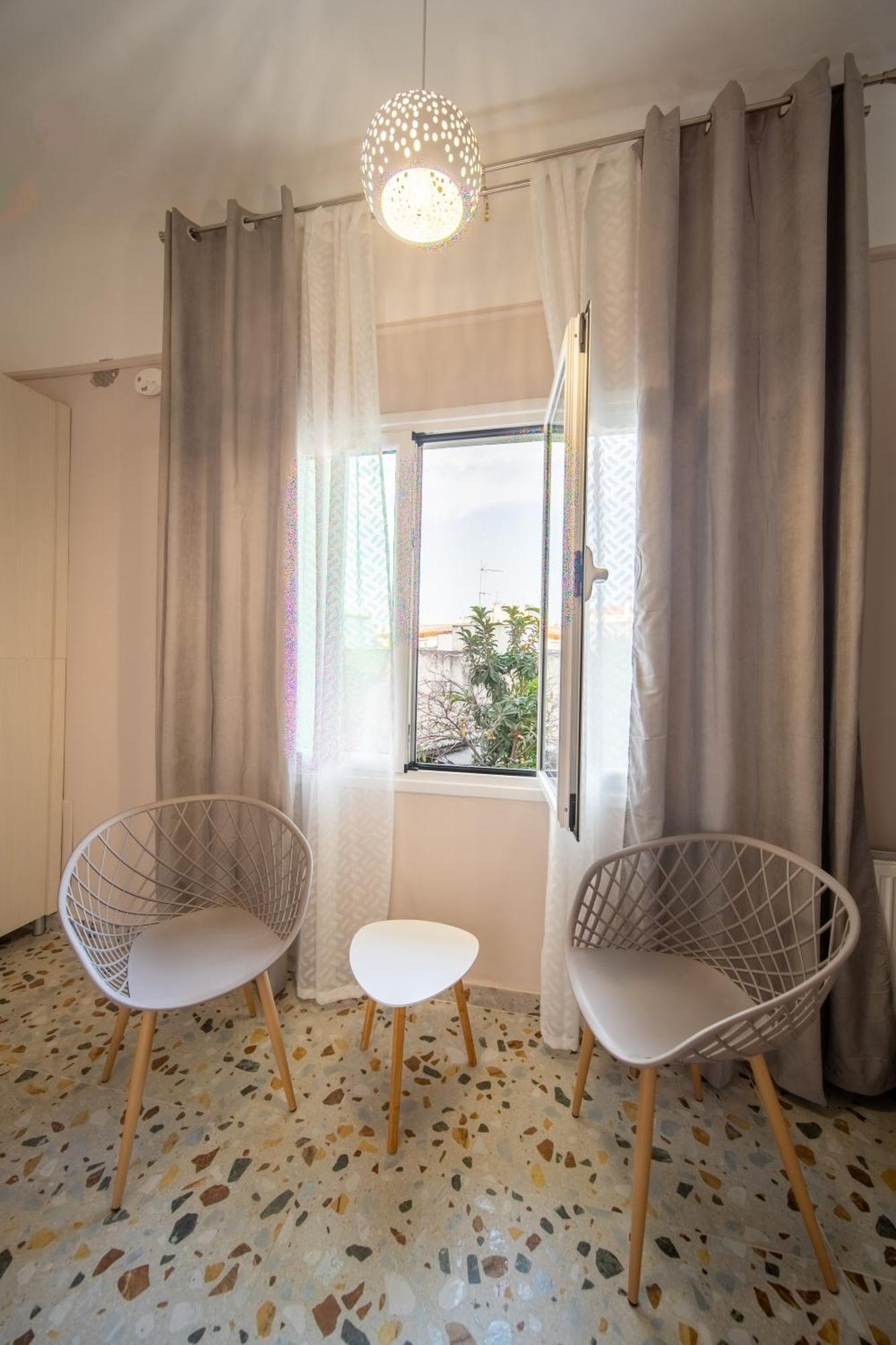 Oikia Tripodon Apartment Athena Bagian luar foto